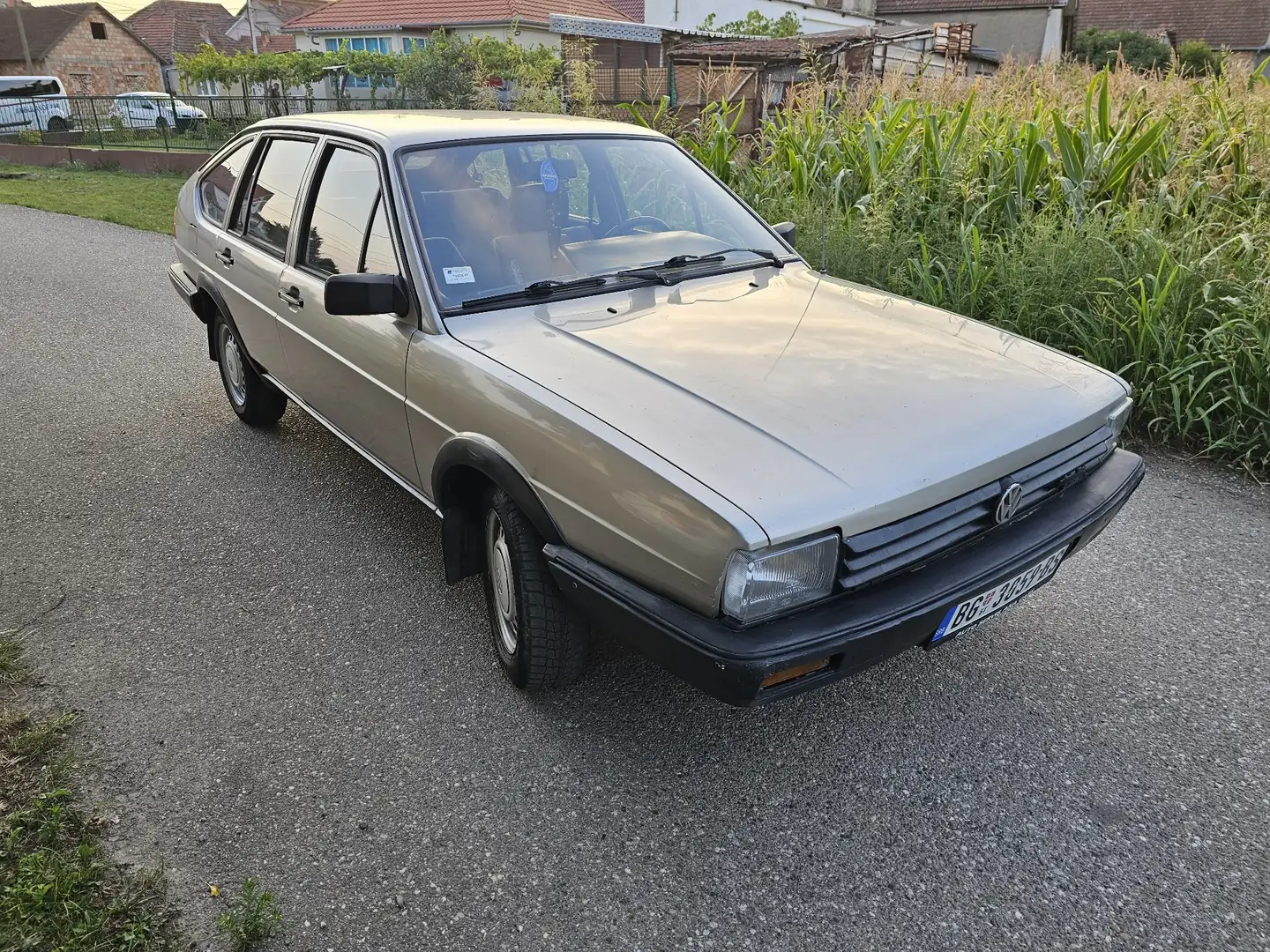 Volkswagen Passat TD (C) - 2