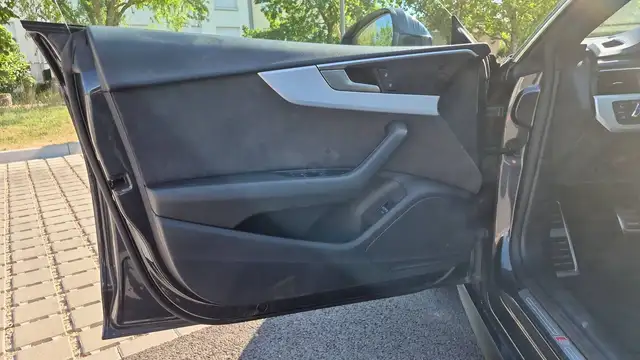 Audi A5 view 7