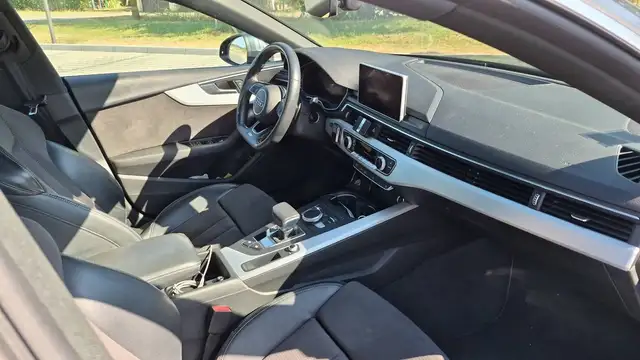 Audi A5 view 10