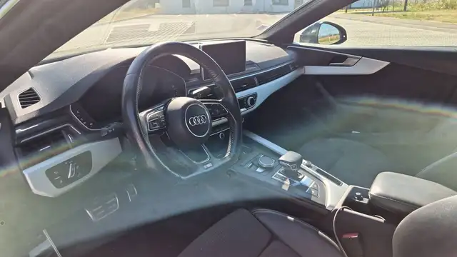 Audi A5 view 8