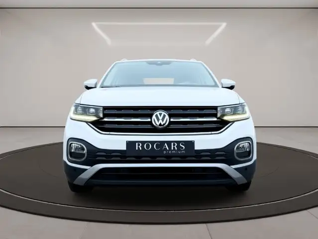Volkswagen T-Cross view 2
