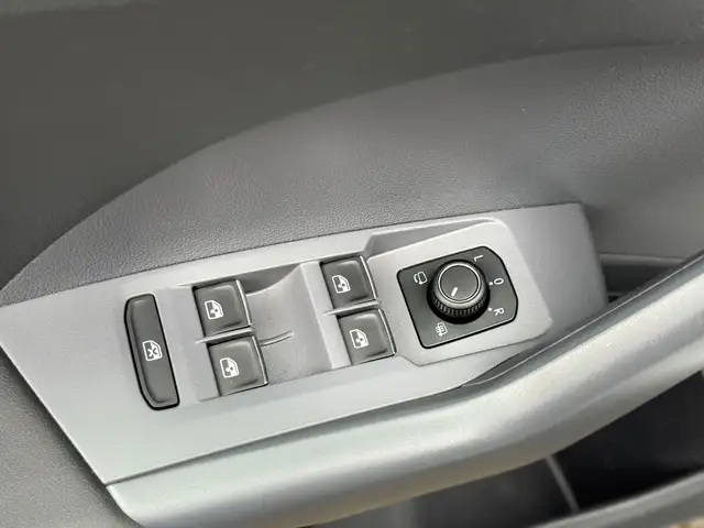 Volkswagen T-Cross view 14