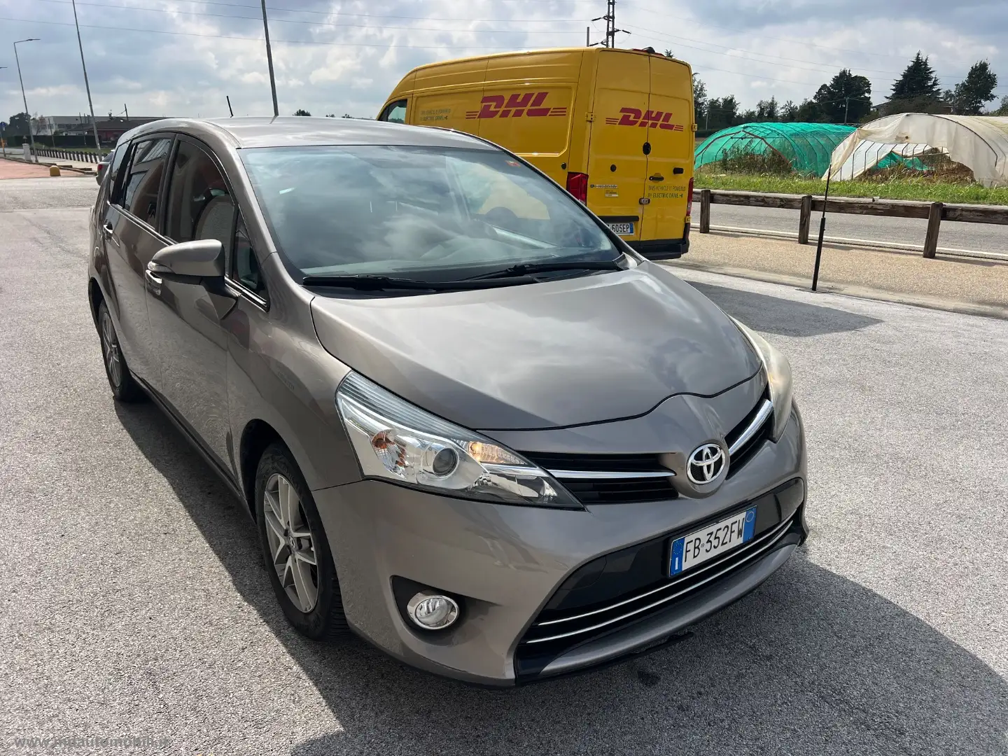 Toyota Verso 1.6 D-4D Active 7 POSTI EURO6 Grijs - 2