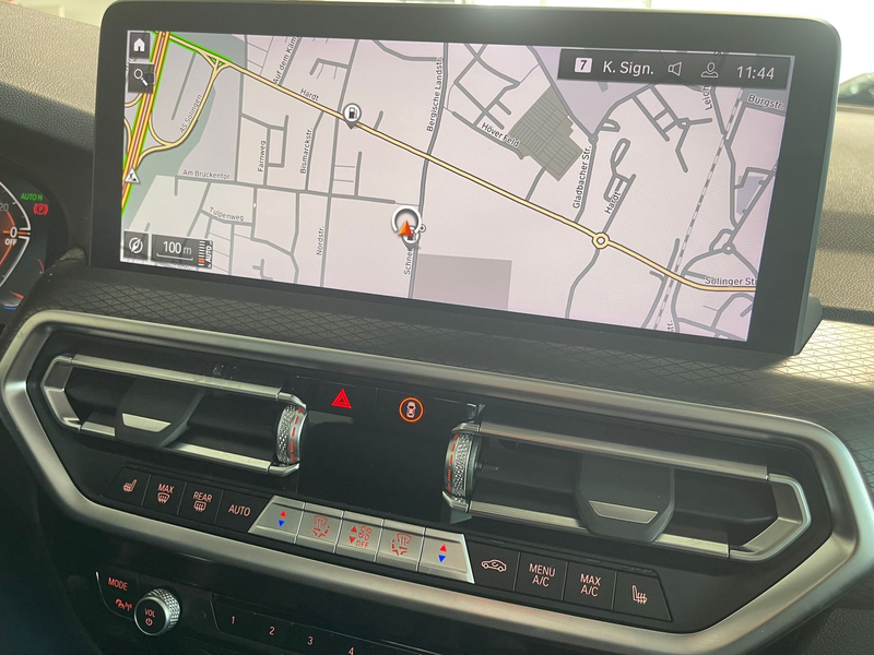 BMW X4 xDrive 20i M Sport AHK/A-LED/Pano/ACC/RFK — photo 14