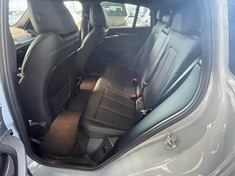 BMW X4 xDrive 20i M Sport AHK/A-LED/Pano/ACC/RFK — photo 9