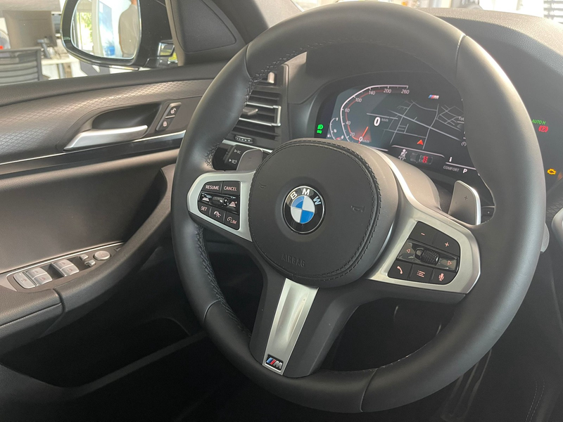 BMW X4 xDrive 20i M Sport AHK/A-LED/Pano/ACC/RFK — photo 12