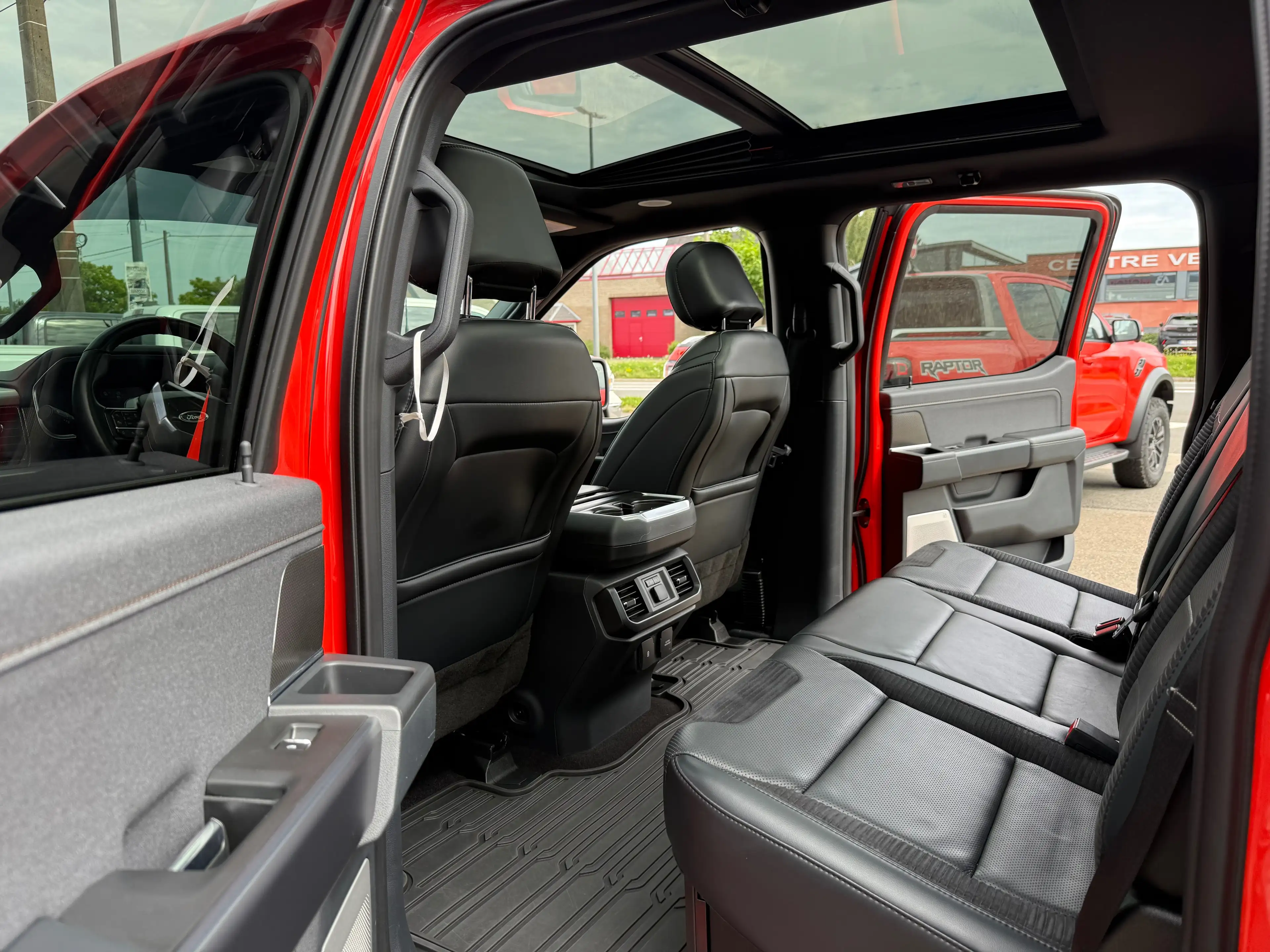 Ford F 150 RAPTOR 3.5 V6 BI-TURBO 336KW TVAC PANO CAM360 FULL — photo 14