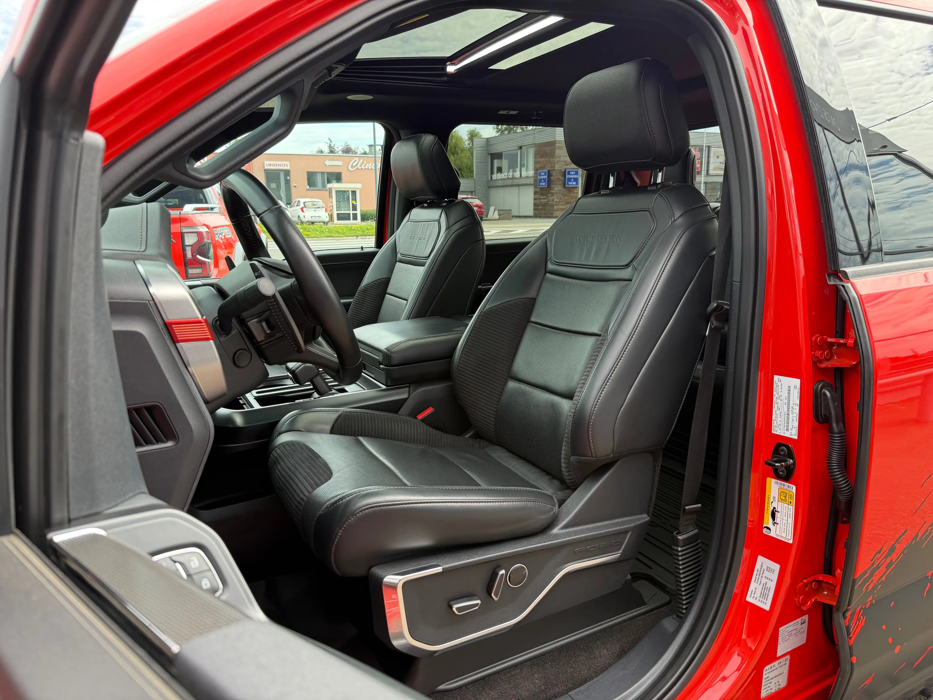 Ford F 150 RAPTOR 3.5 V6 BI-TURBO 336KW TVAC PANO CAM360 FULL — photo 10