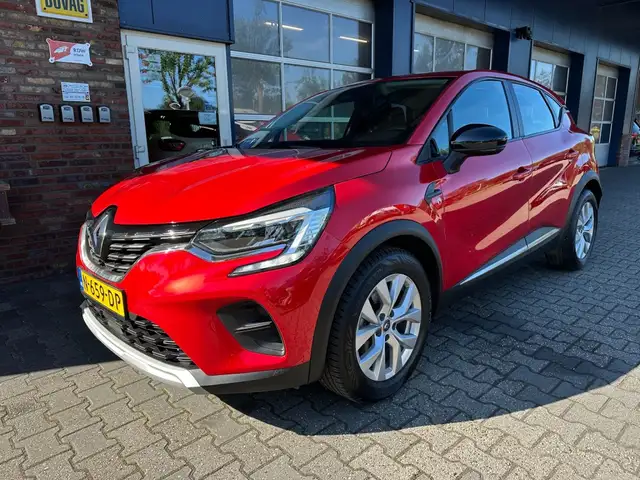 2020 Renault Captur in Red for sale