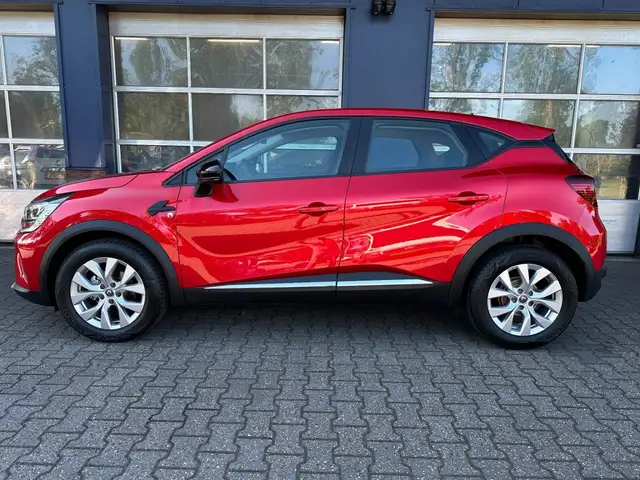 Renault Captur view 3