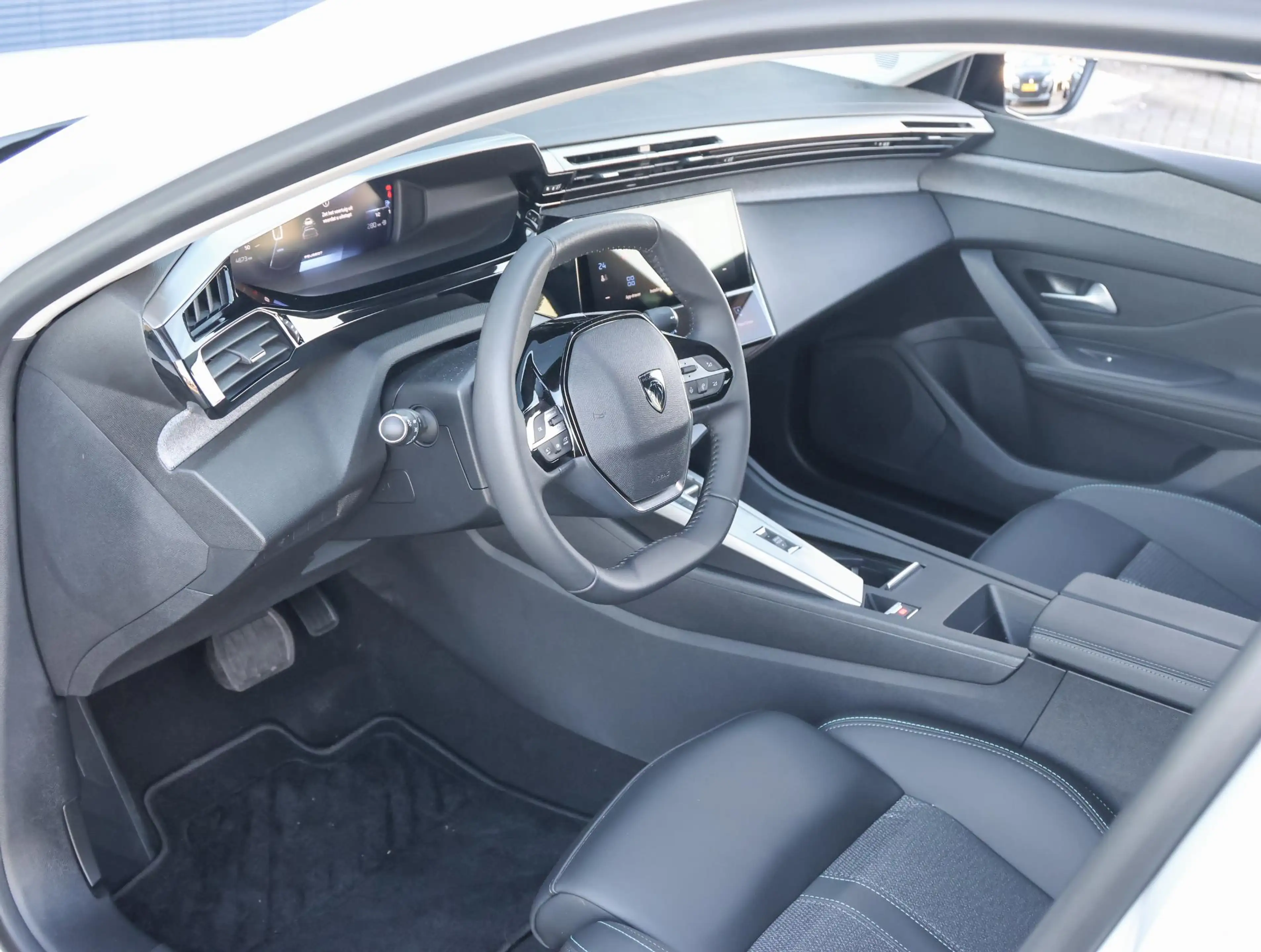 Peugeot 408 1.2 Hybrid 145 e-DCS6 Allure Demo deal ! | Stoelve — photo 10