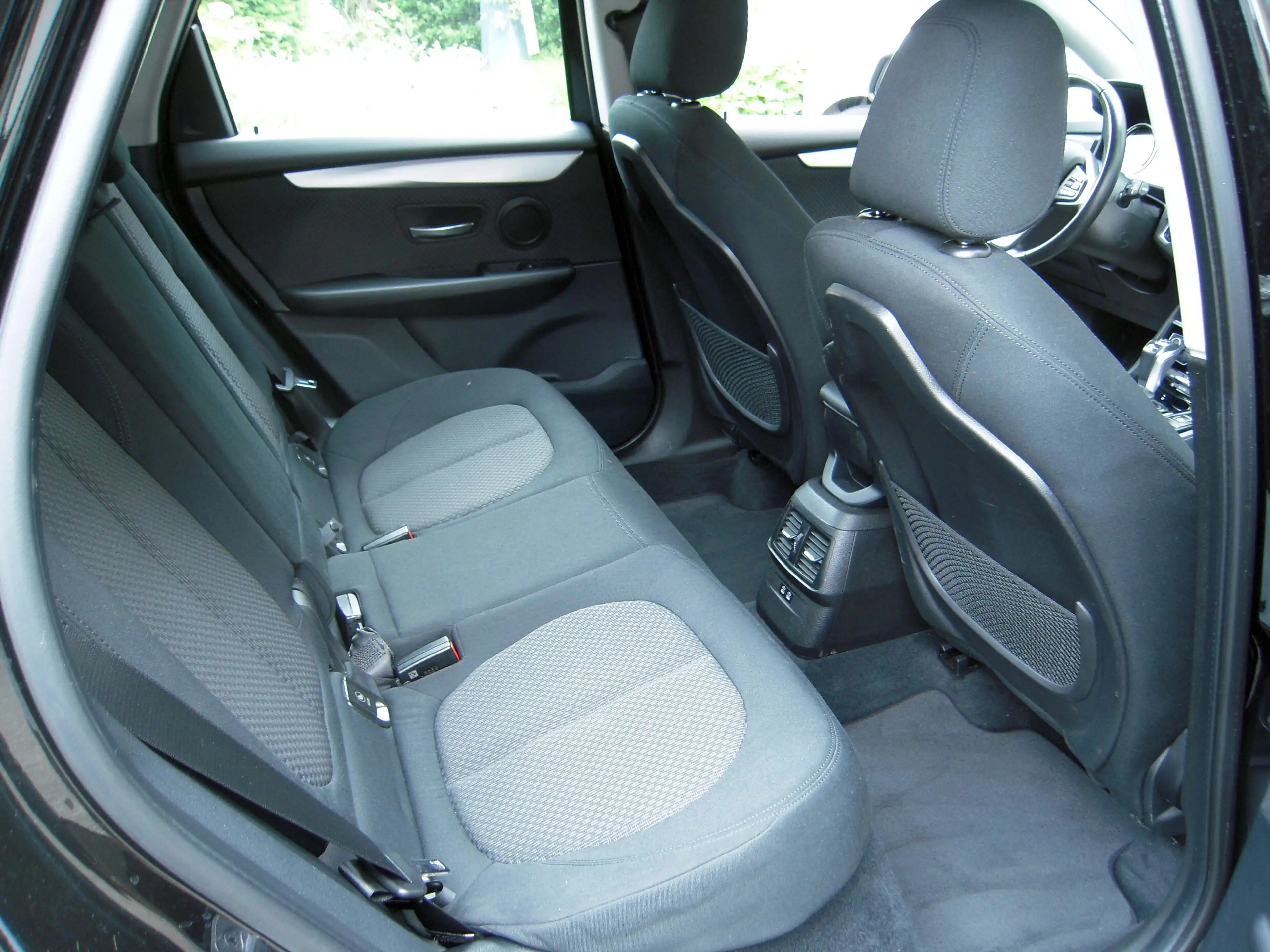 BMW 225 225 xe Performace Advantage Inzahlungnahme möglich!! — photo 9