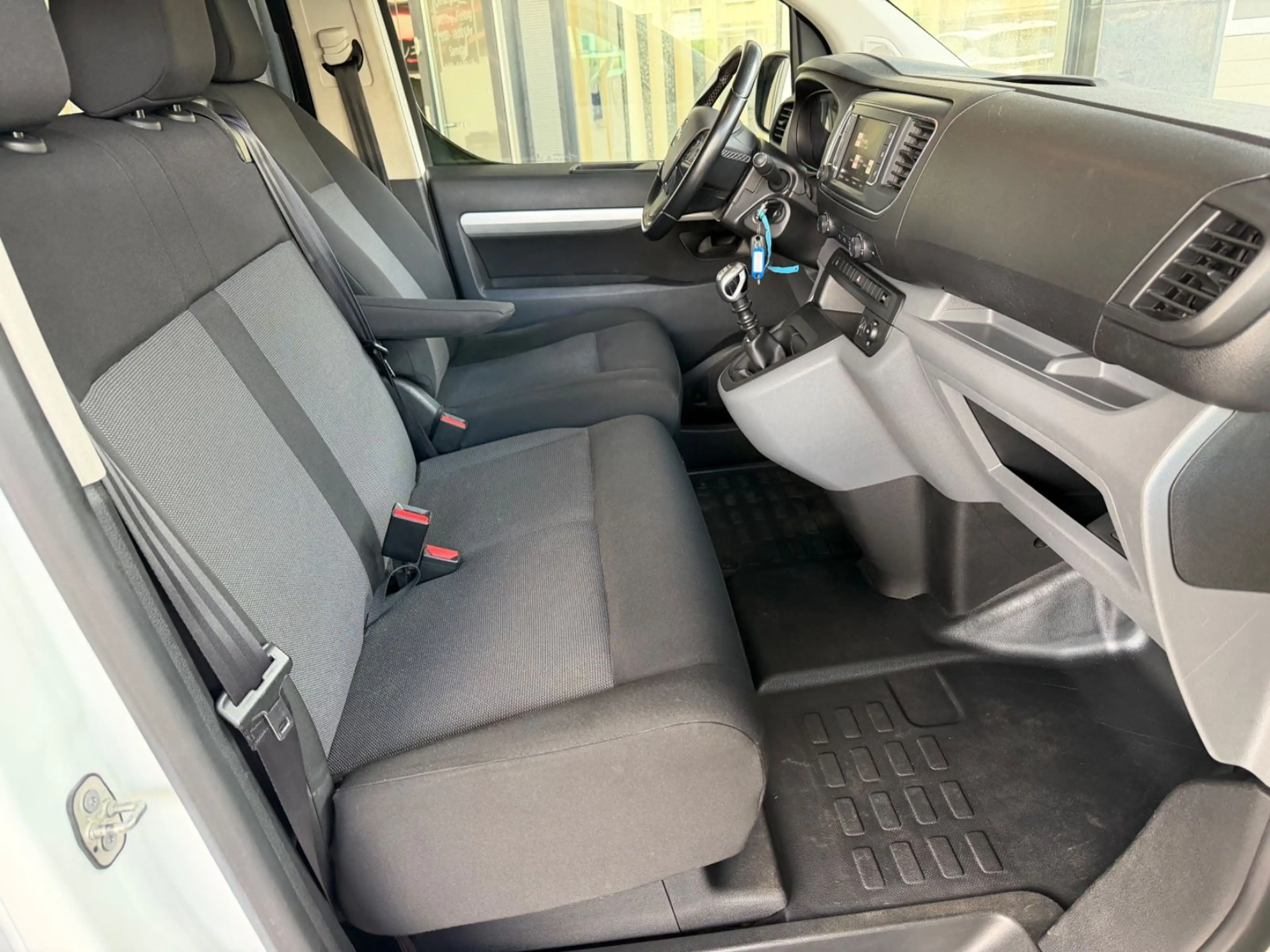 Opel Vivaro Kasten Edition M  Doppelkabine — photo 6