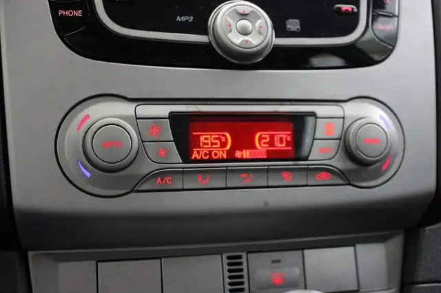 Ford Focus view 5