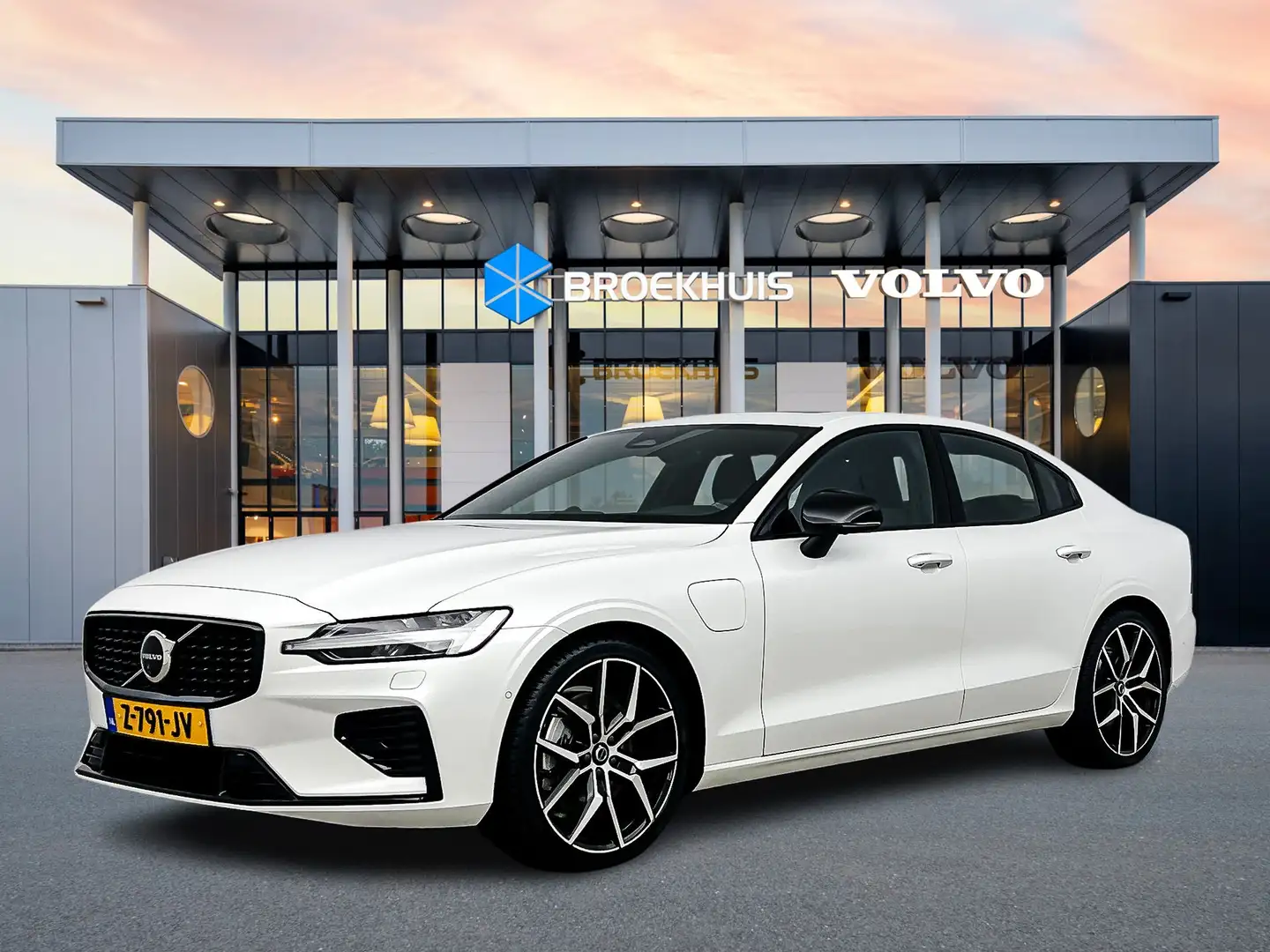 Volvo S60 T6 Recharge AWD Ultimate Dark | 20" Polestar | Bow Wit - 1