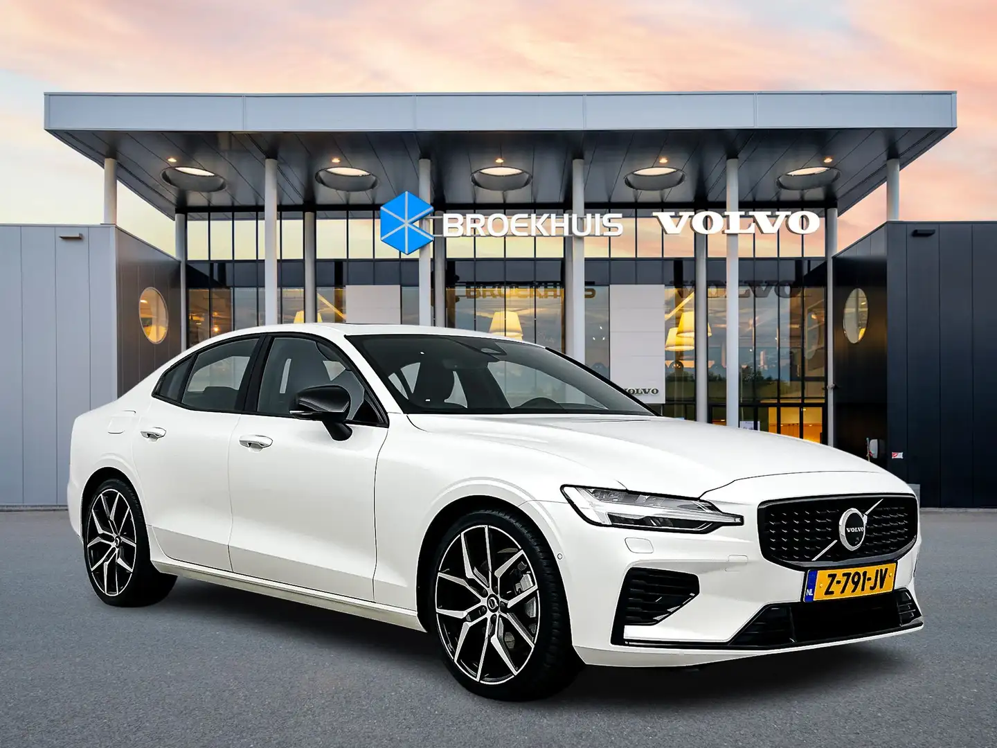 Volvo S60 T6 Recharge AWD Ultimate Dark | 20" Polestar | Bow Wit - 2
