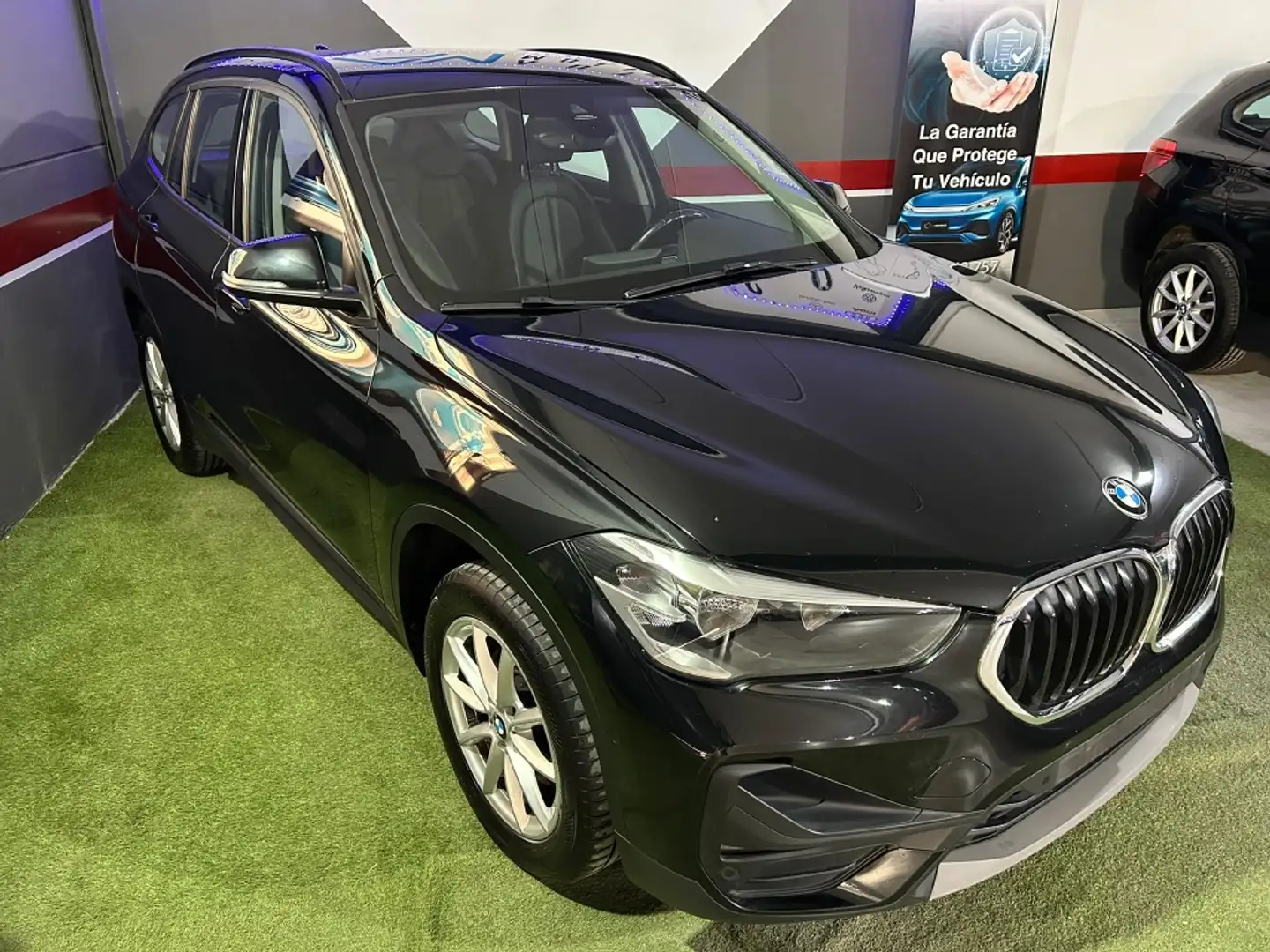 BMW X1 sDrive 18dA Negro - 1