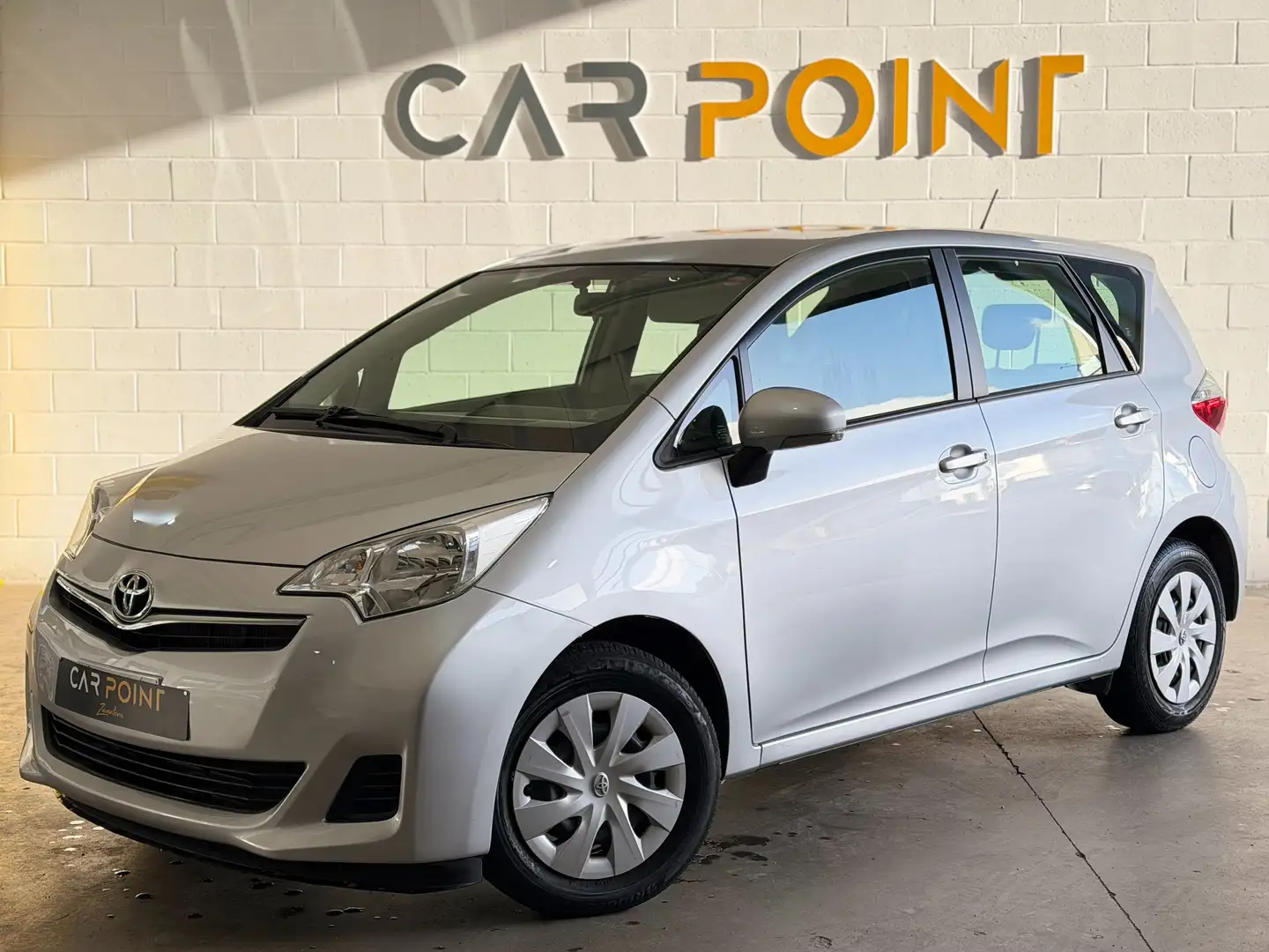 Toyota Verso-S 1.3 - AIRCO - BLUETOOTH - GARANTIE 12 MOIS Silber - 1