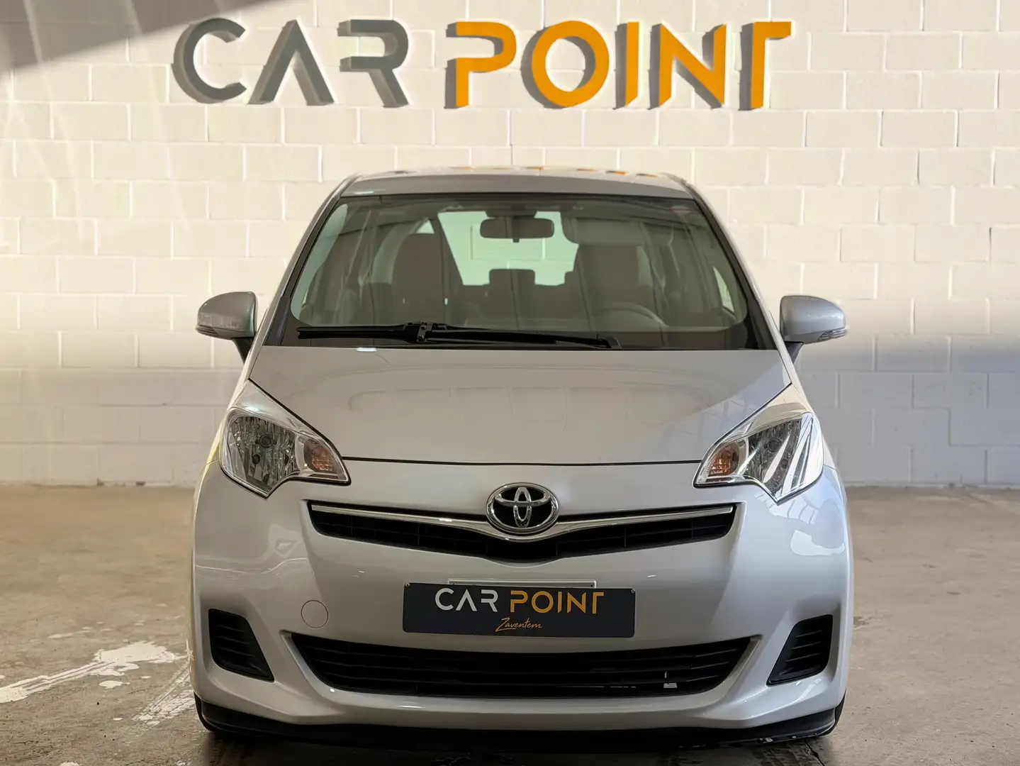 Toyota Verso-S 1.3 - AIRCO - BLUETOOTH - GARANTIE 12 MOIS Silber - 2