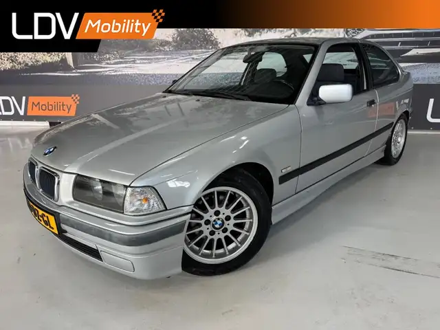 BMW 316 Compact 316I / Airco / LM velgen / Bluetooth / el.