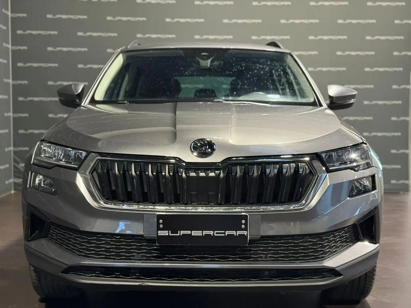 Skoda Karoq 2.0 TDI EVO SCR 115 CV DSG Executive Gris - 2