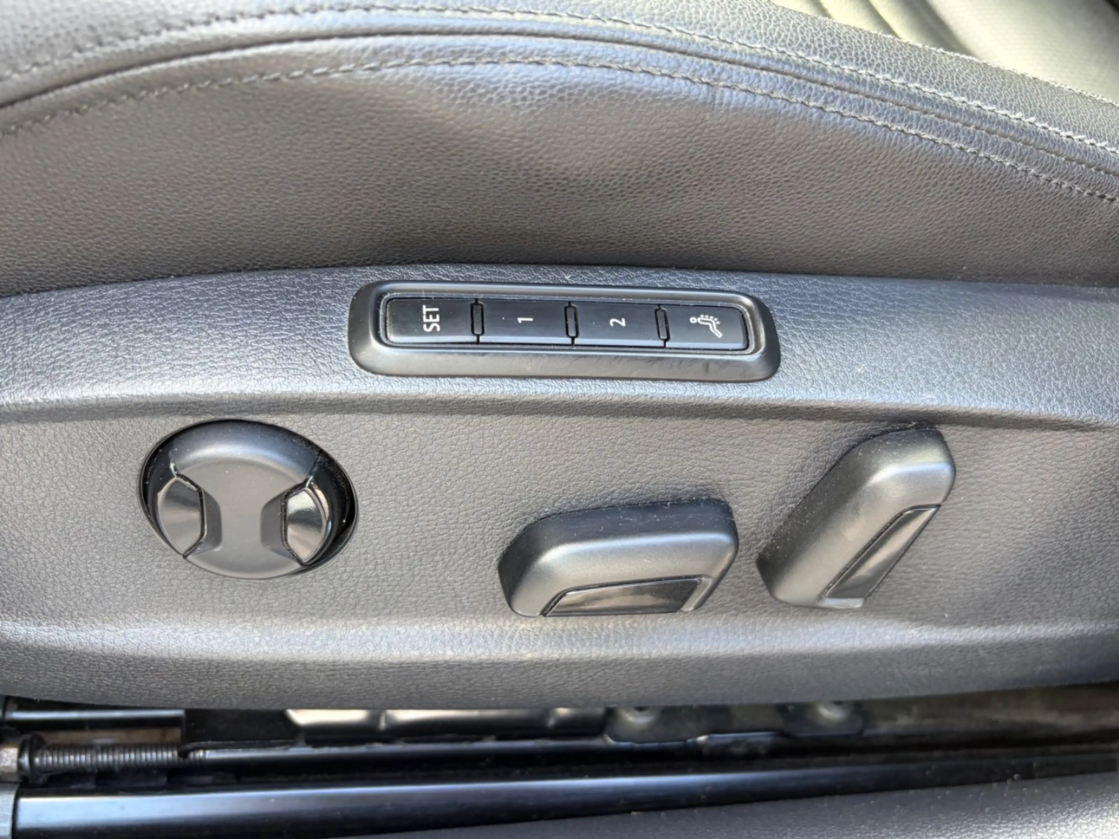 Volkswagen Passat Alltrack Passat Variant Alltrack 4Motion — photo 12