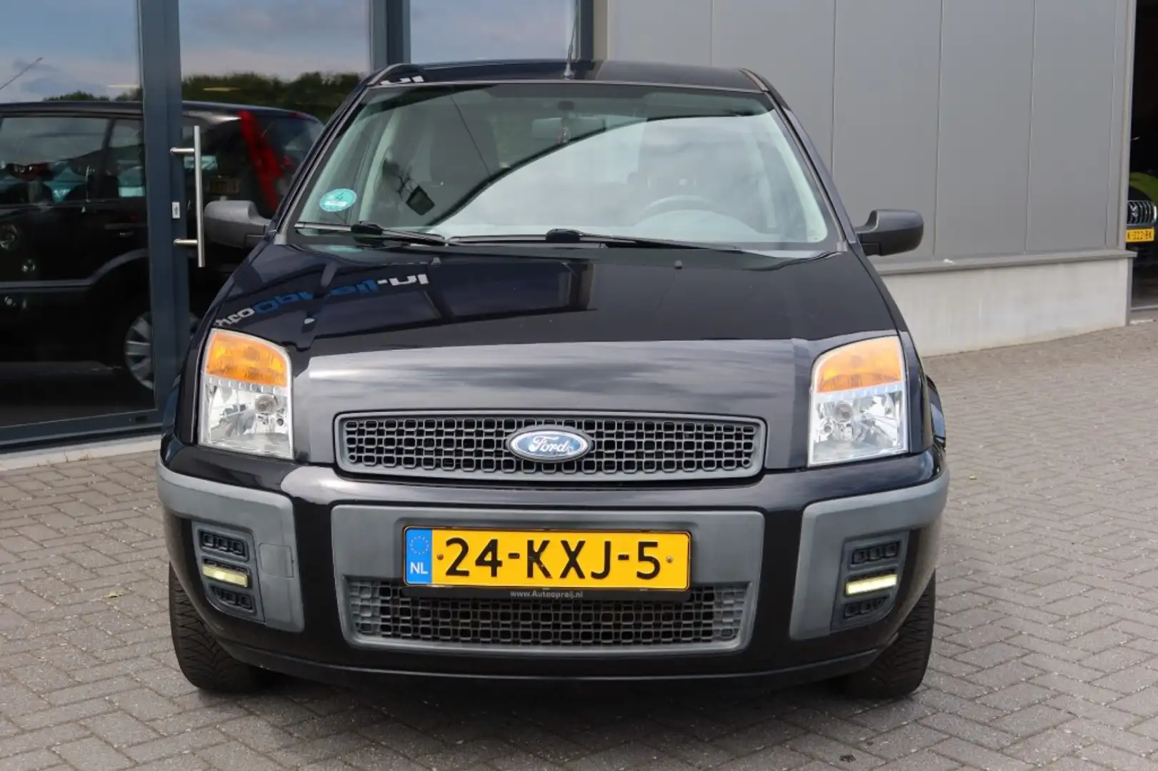 Ford Fusion 1.4 16V Cool & Sound Airco, 78.000km NAP Zwart - 2
