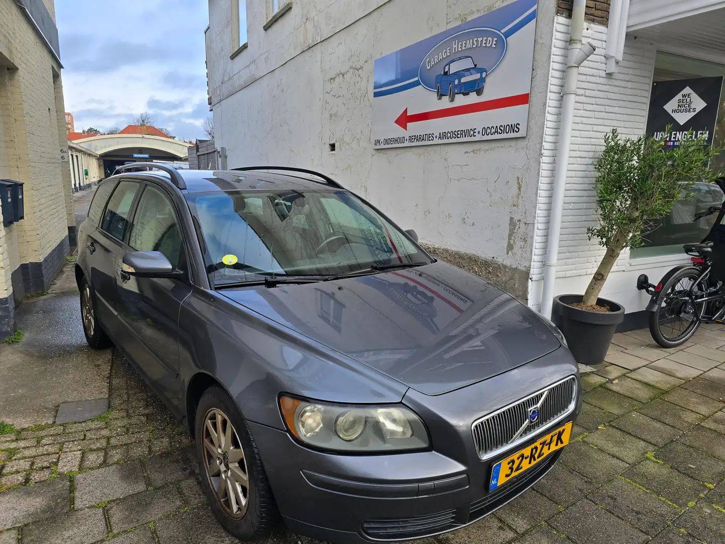 Volvo V50 1.8 Kinetic Grijs - 2