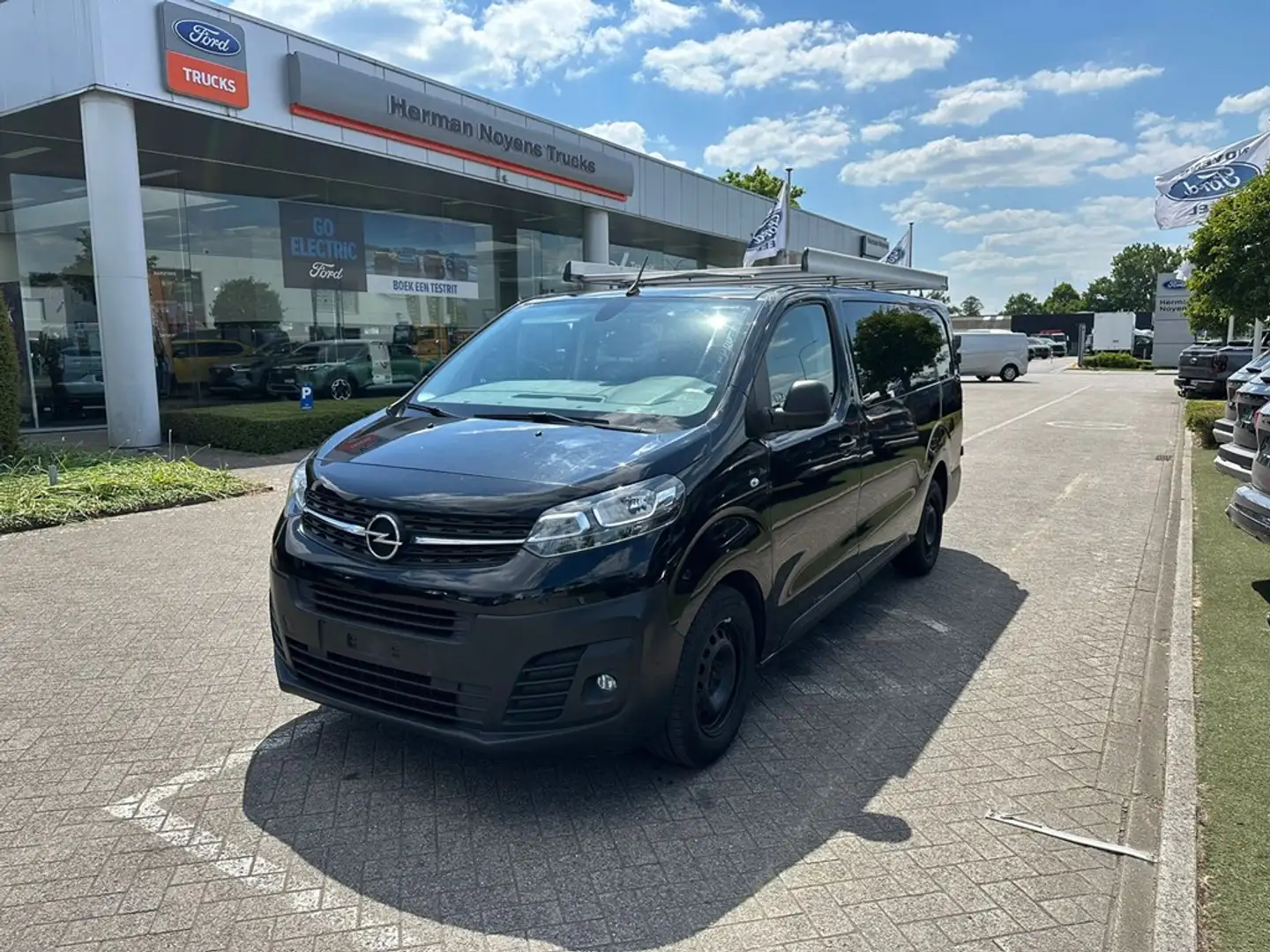 Opel Vivaro BTW wagen Noir - 1