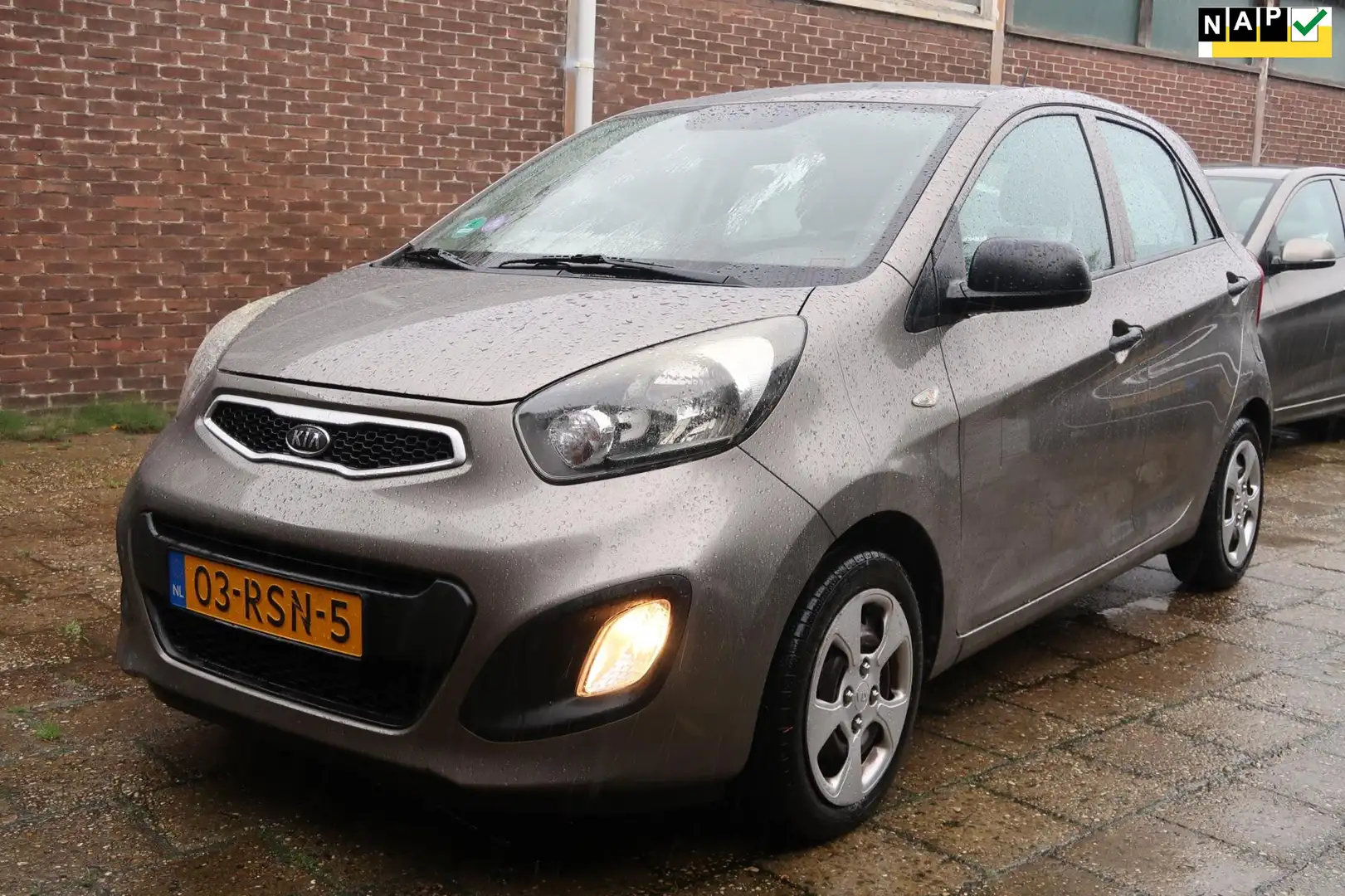 Kia Picanto 1.0 CVVT Airco Grijs - 1
