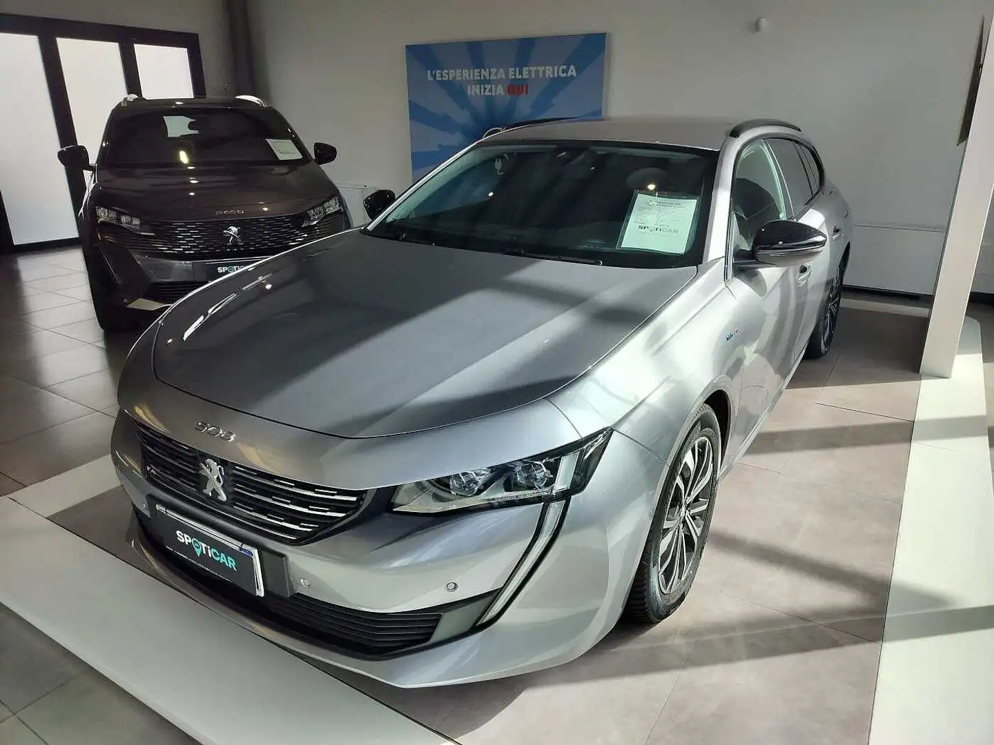 Peugeot 508 Hybrid 225 e-EAT8 Allure Pack KMØ Grey - 2