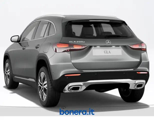 Mercedes-Benz Gla view 4