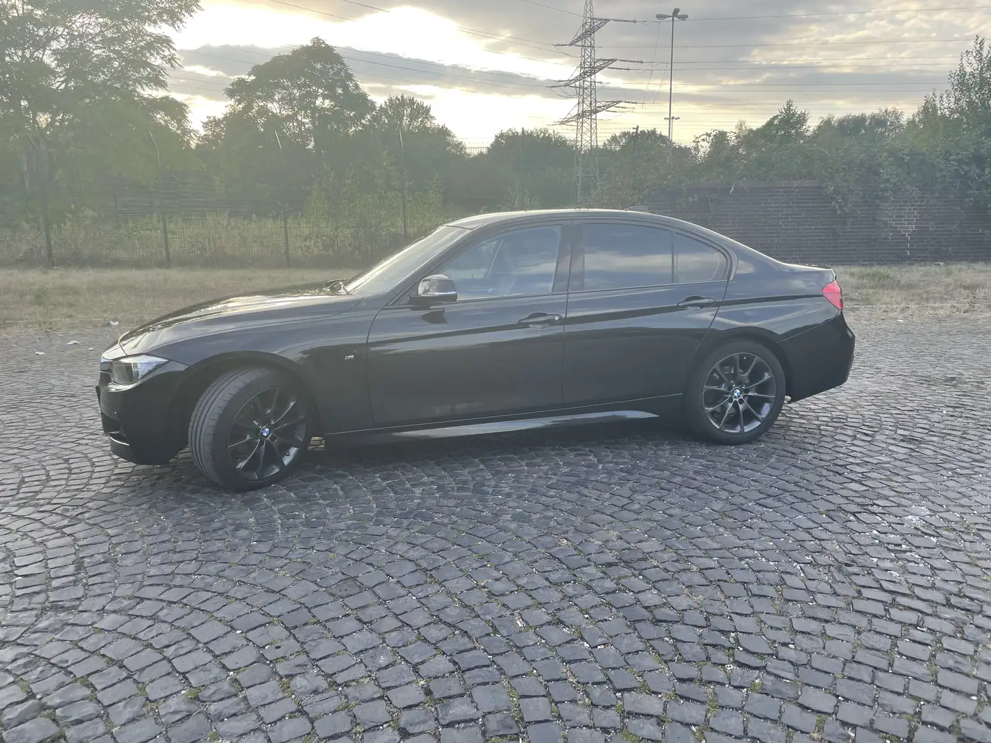BMW 318 318i Aut. M Sport - 2