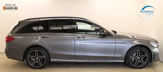 Mercedes-Benz 300 view 5