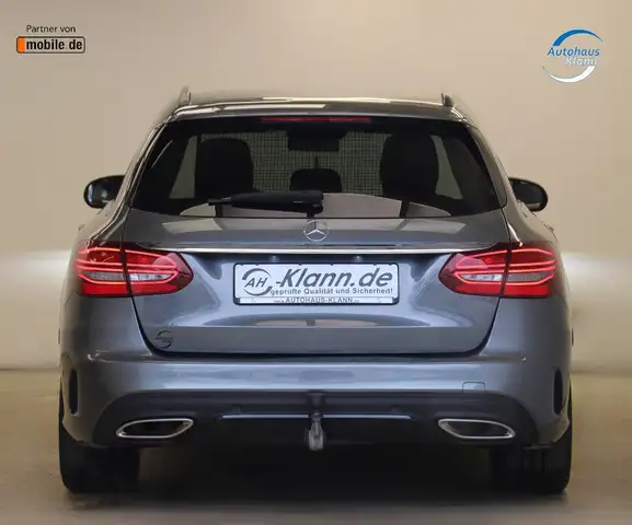 Mercedes-Benz 300 view 7