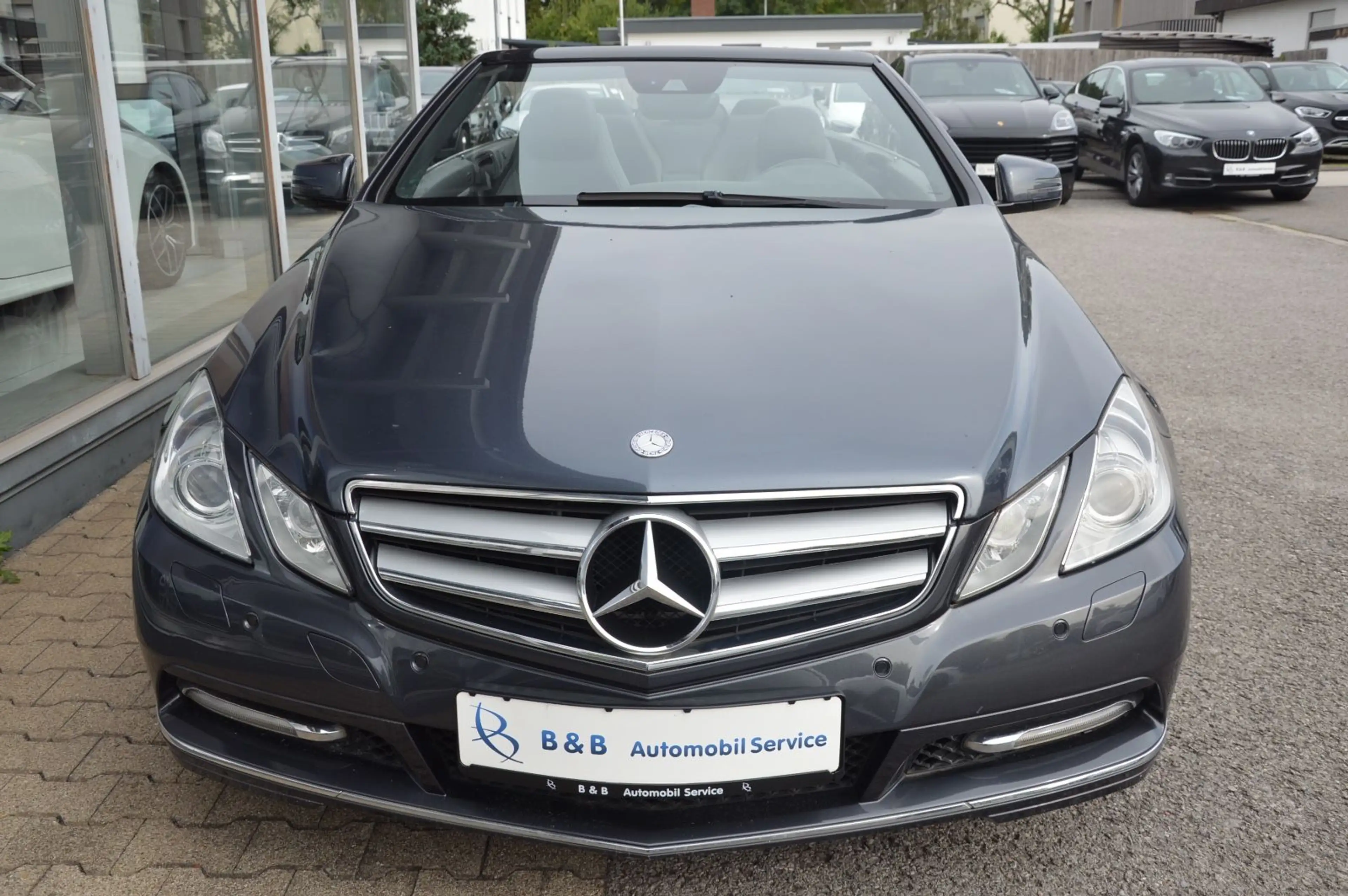 Mercedes-Benz E 250 Cabrio *AIRSCARF* — photo 8