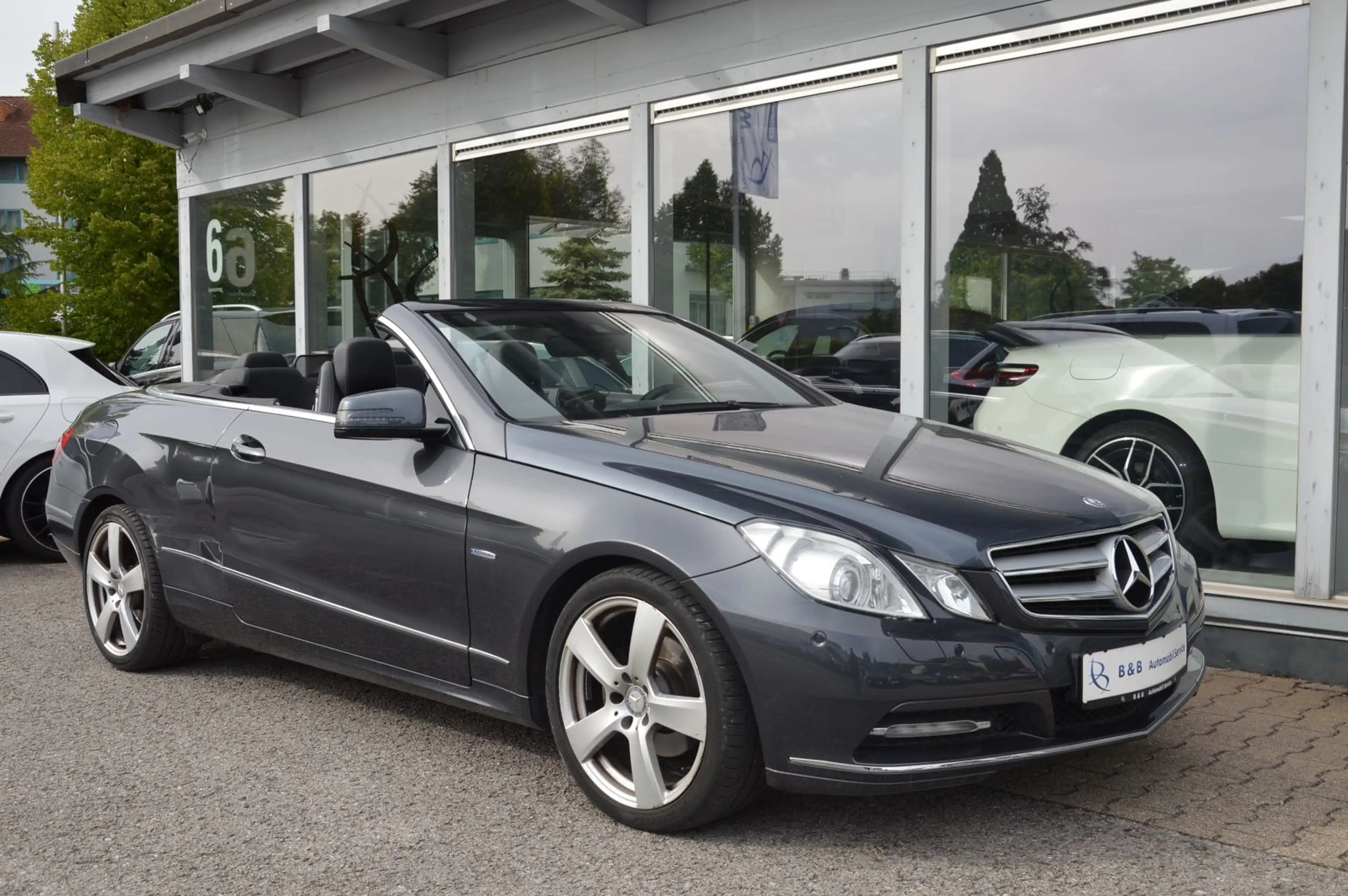 Mercedes-Benz E 250 Cabrio *AIRSCARF* — photo 4