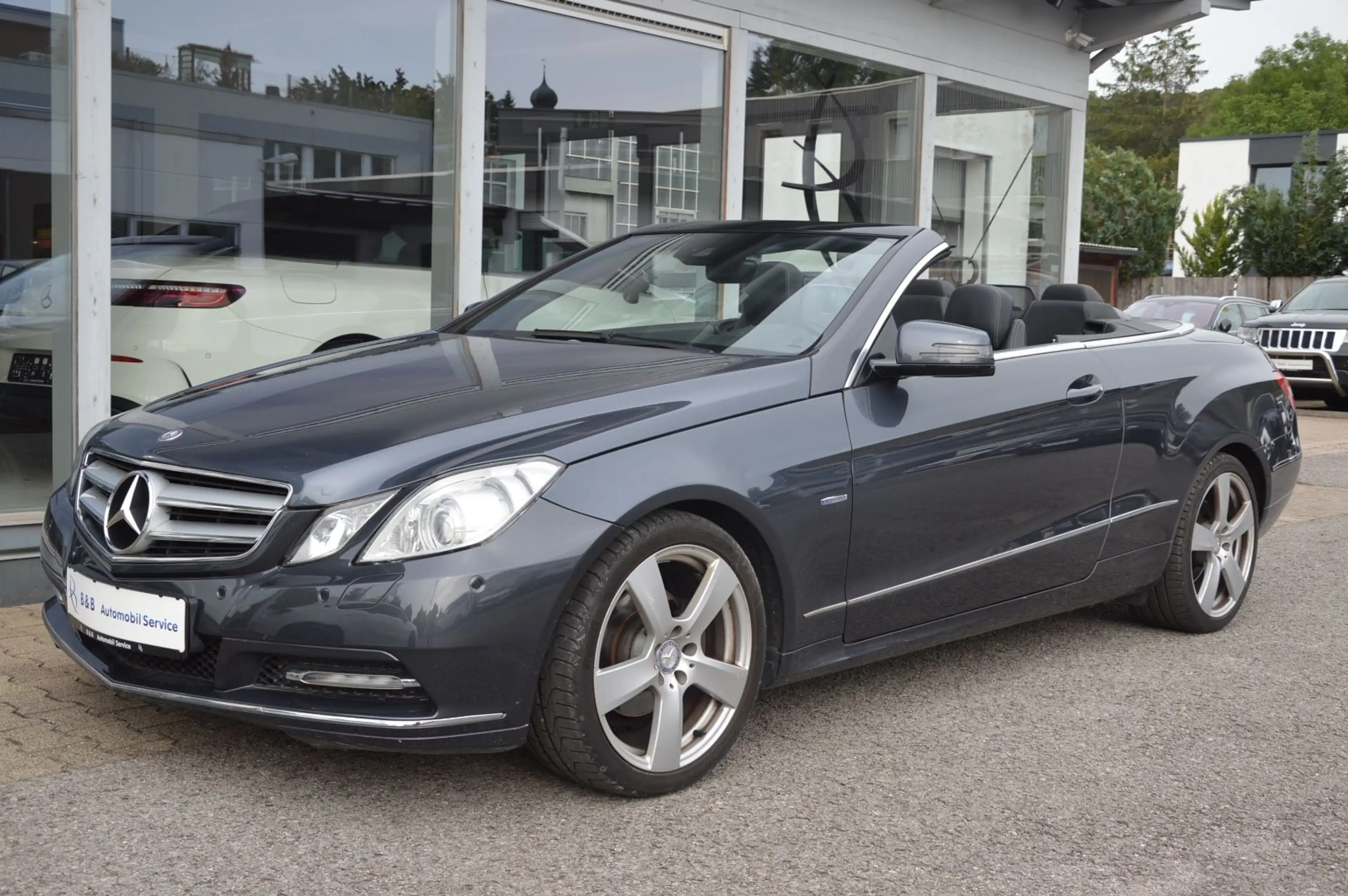 Mercedes-Benz E 250 Cabrio *AIRSCARF*