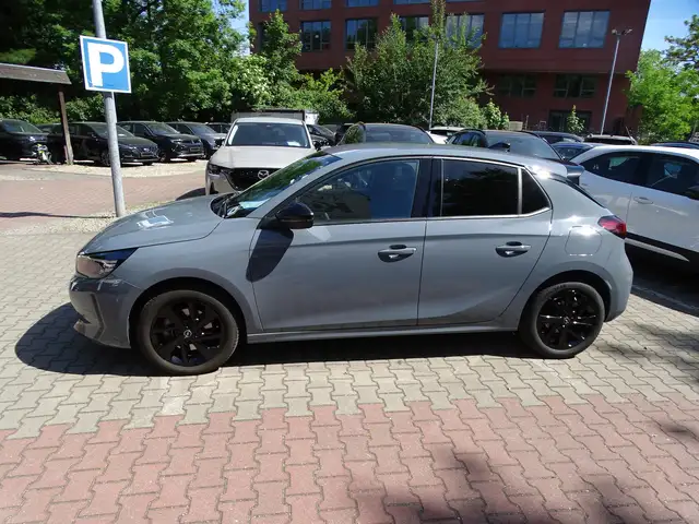 Opel Corsa view 3