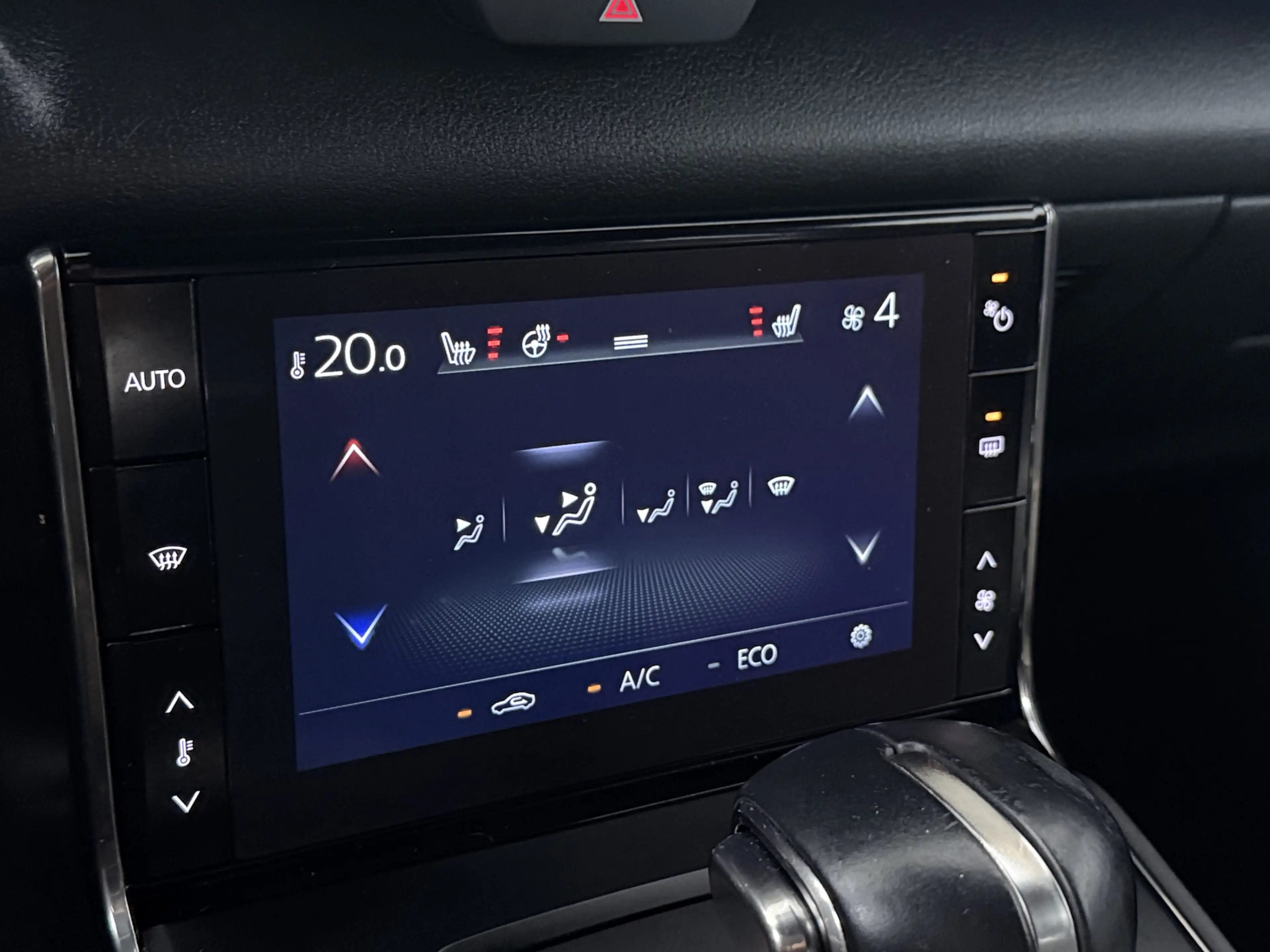 Mazda MX-30 e-SkyActiv 145 Comfort 36 kWh | Stuur-/Stoelverwar — photo 11