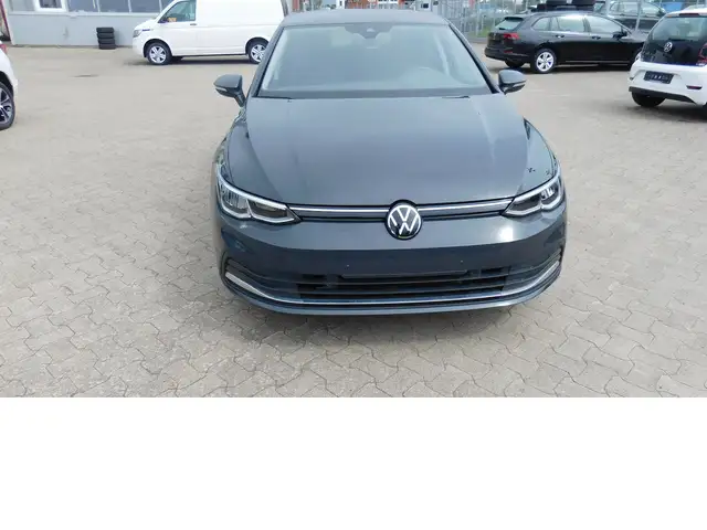 Volkswagen Golf view 4