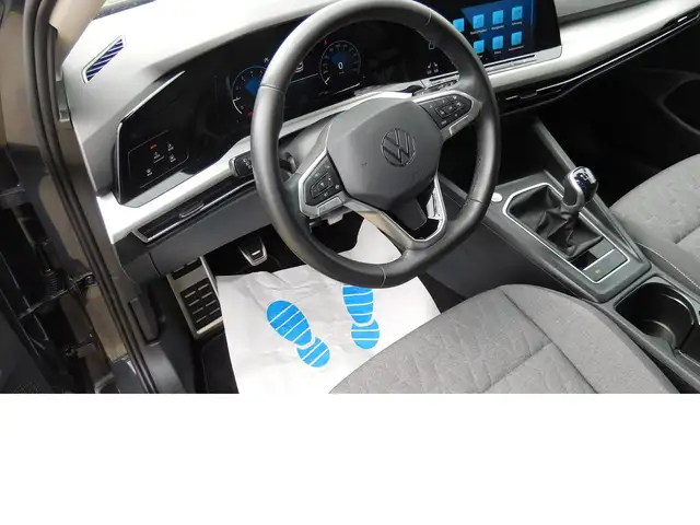 Volkswagen Golf view 6