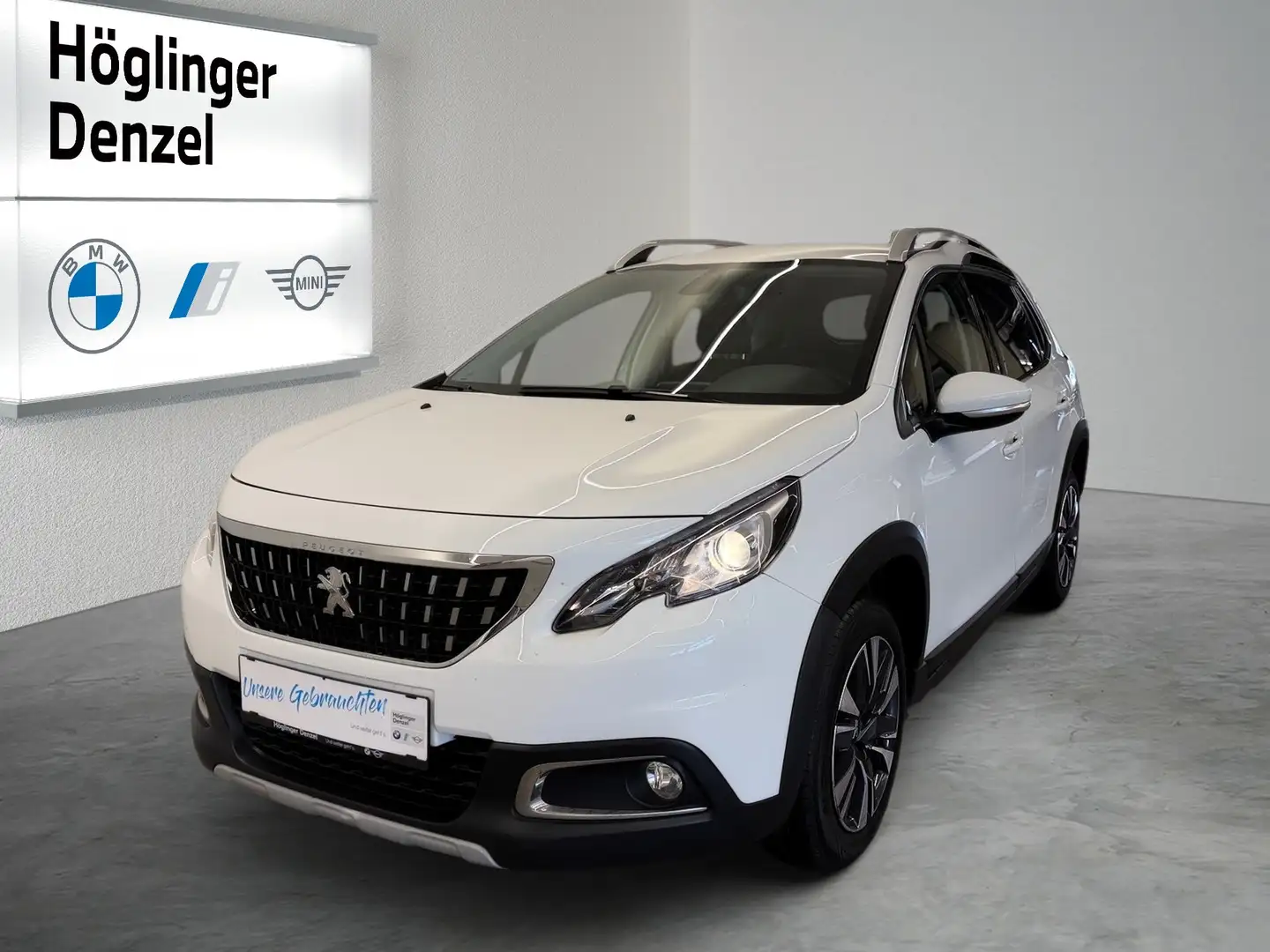 Peugeot 2008 1,2 PureTech 110 S&S Allure Weiß - 1