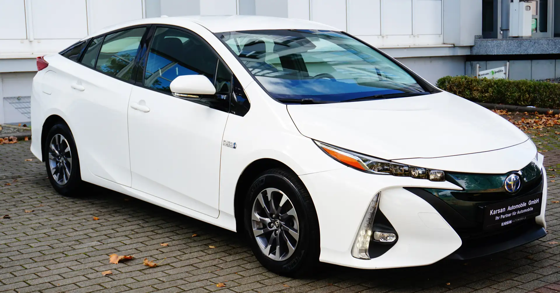 Toyota Prius Plug-in Hybrid/LED.S/NAVI/SHZ/R.KAMERA/PDC Weiß - 2