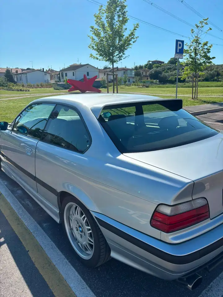 BMW 318 Serie 3 E36 Coupe 318is Coupe allestimento M3, foto 5