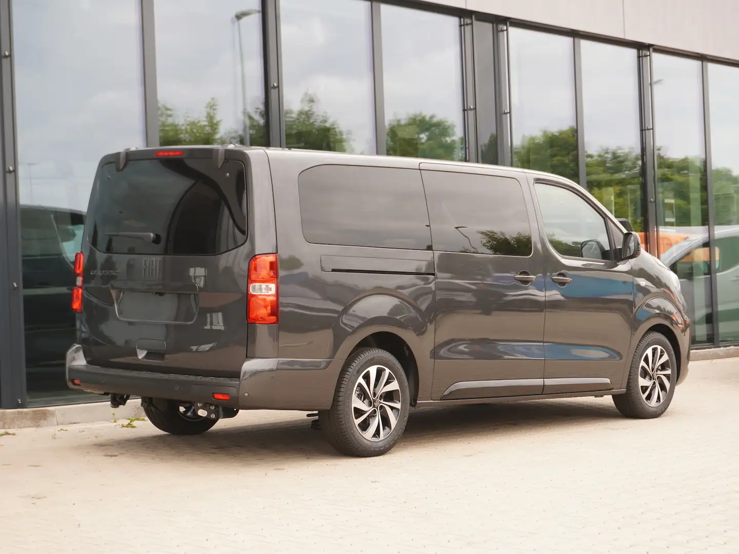 Fiat Ulysse L3 180 AT8 8-Sitzer / 10-Zoll Navi Gris - 2