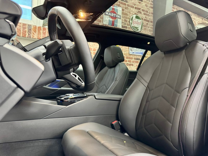 BMW 540 540dA Touring 3.0 303cv Auto xDrive M-SPORT PRO ( — photo 5