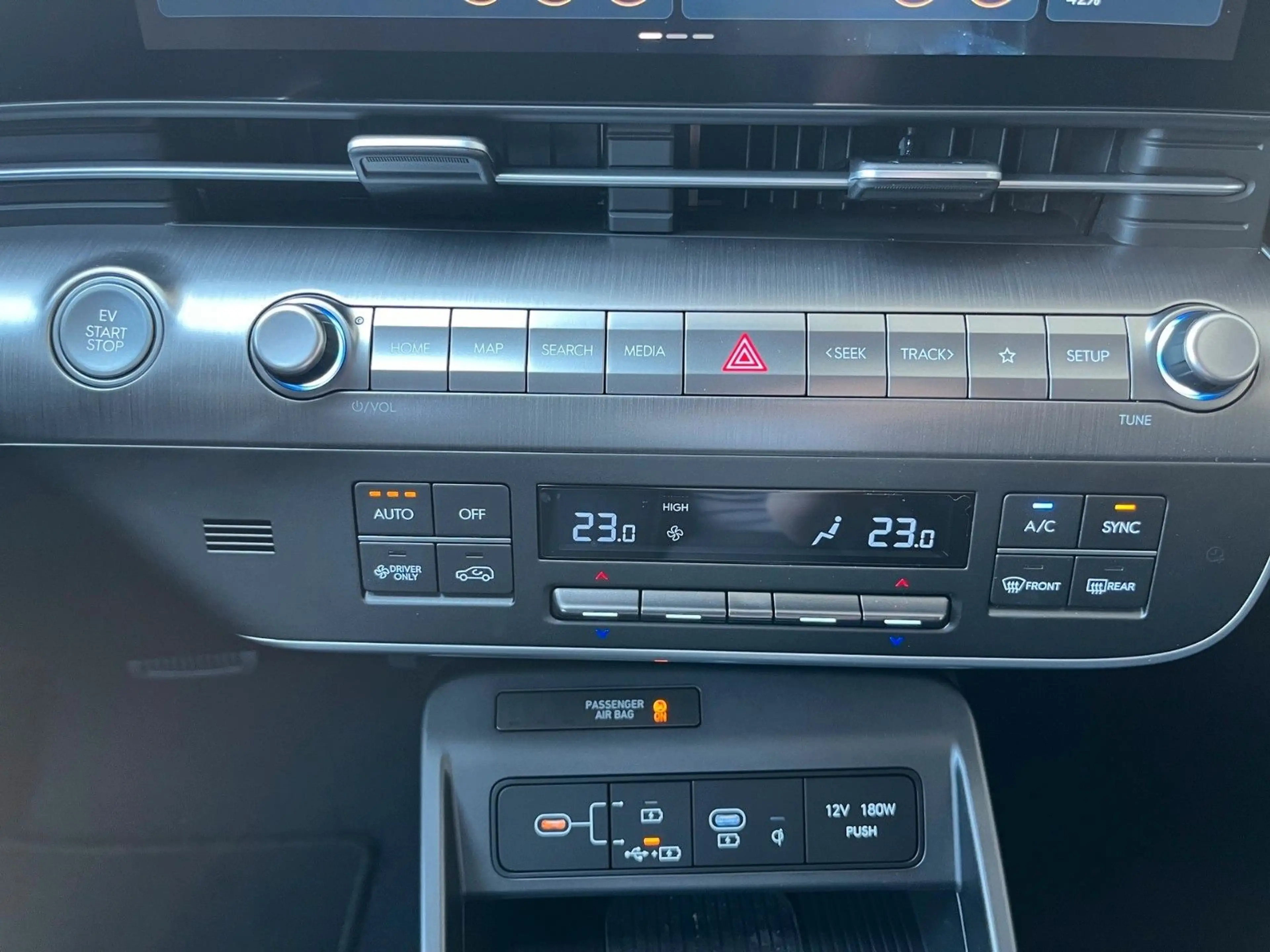 Hyundai KONA Elektro Trend 65 kWh Wärmepumpe LED Navi — photo 13