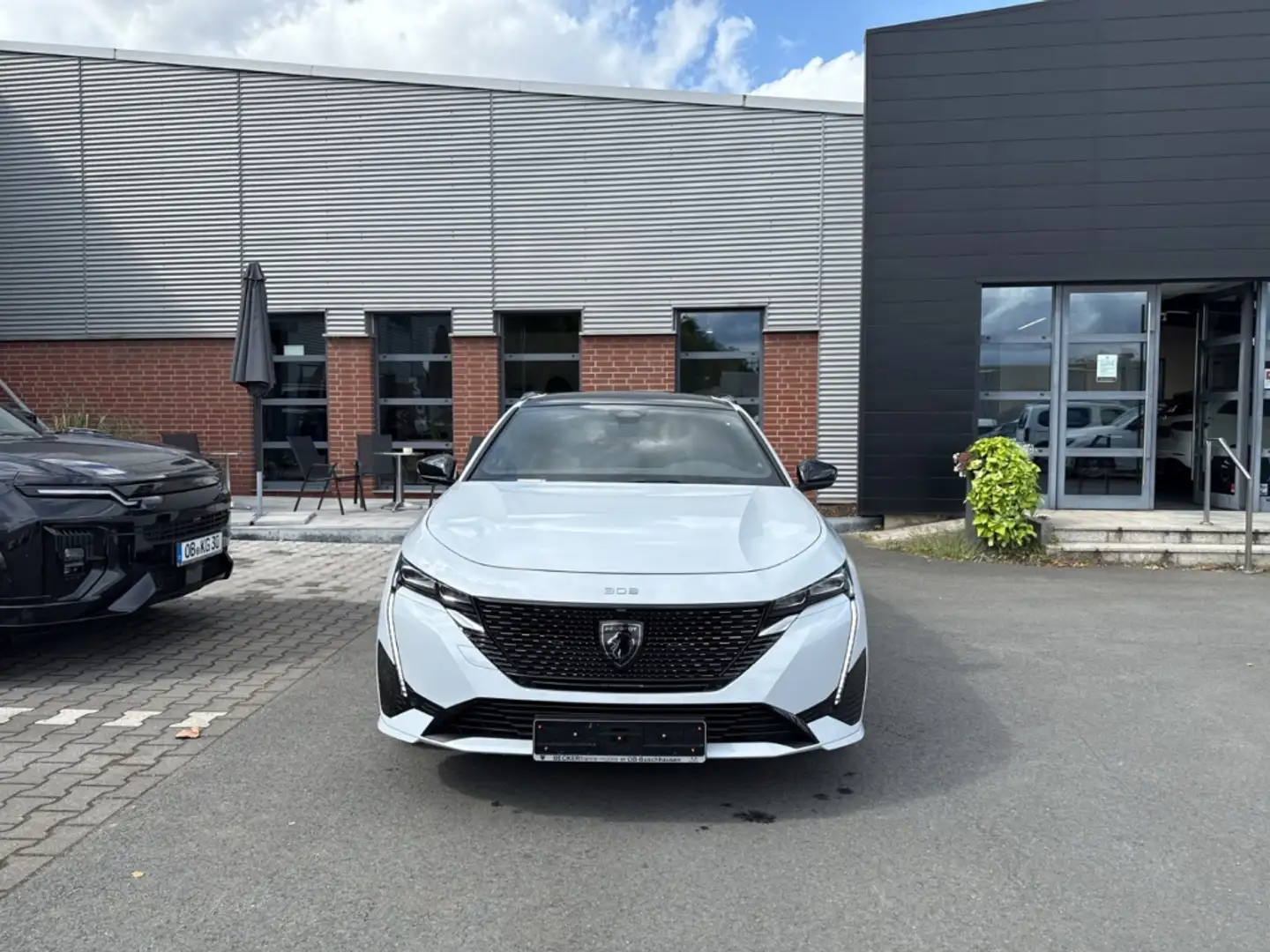 Peugeot 308 SW Hybrid 145 GT*360°Kamera*Pano*Memory SItze*Mass Weiß - 2