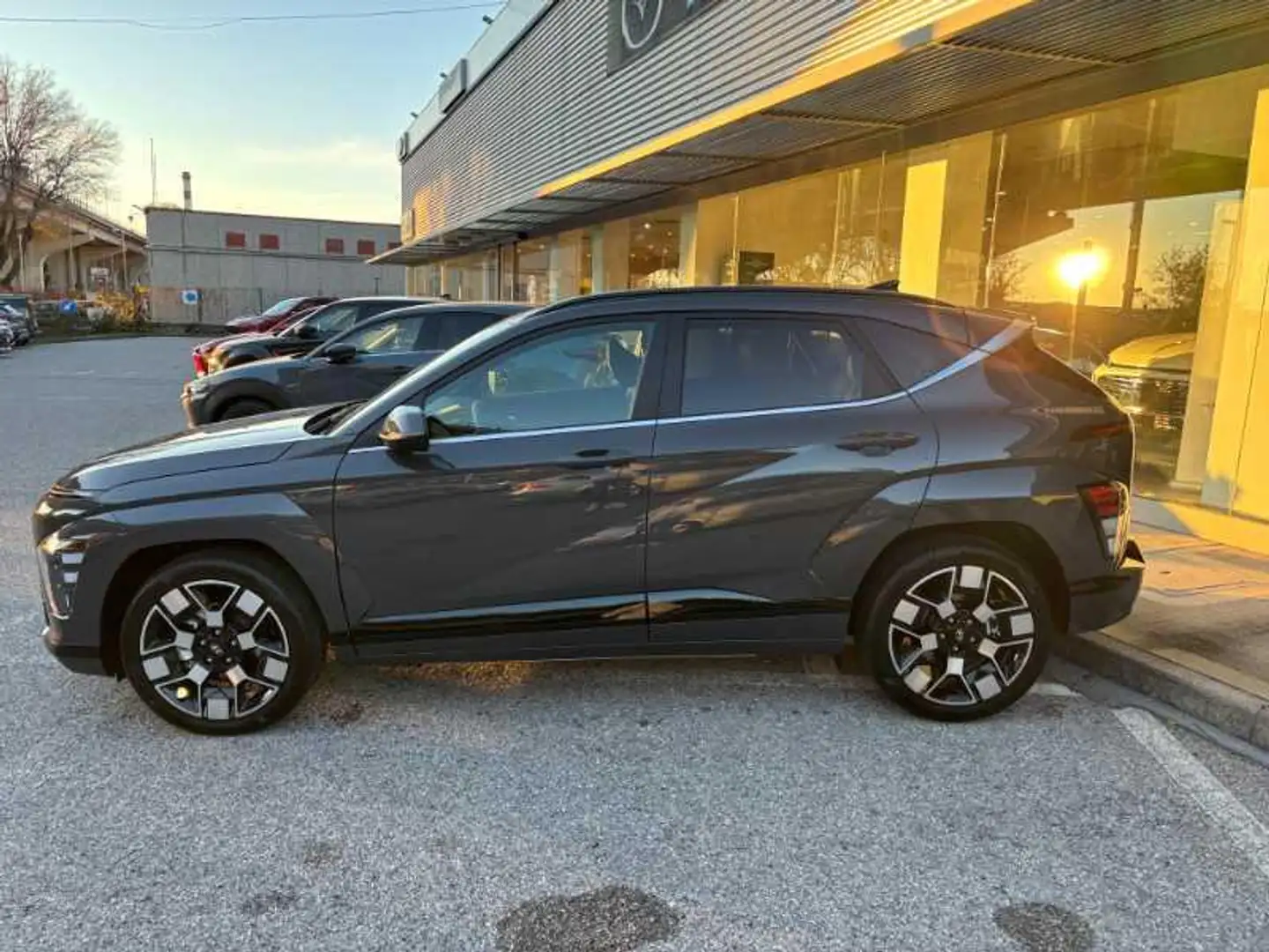 Hyundai KONA 64,8 kwh exclusive Bianco - 2